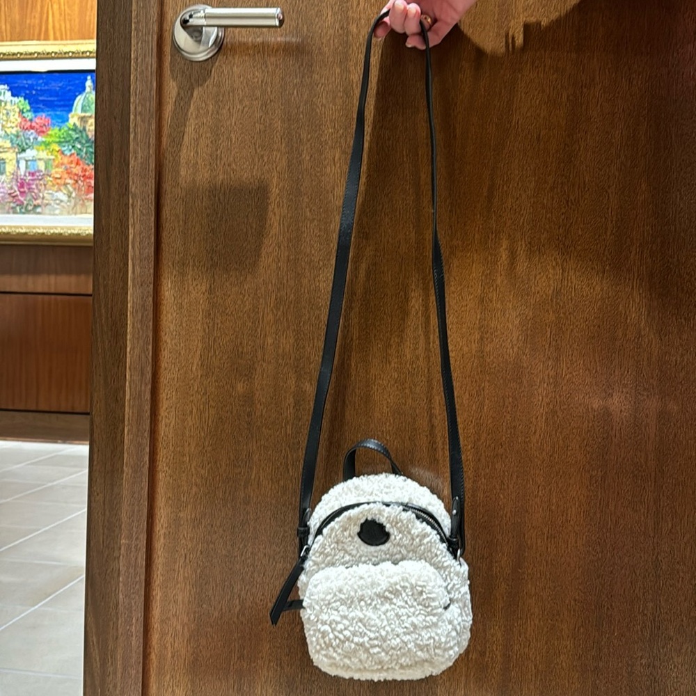 🖤🖤Moncler Kilia Shearling Mini Crossbody Bag 🖤🖤
